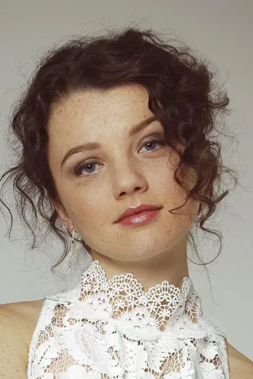 Stefania LaVie Owen